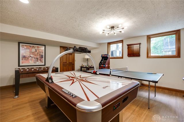 527 Viking Landing Court, Beavercreek, OH 45434
