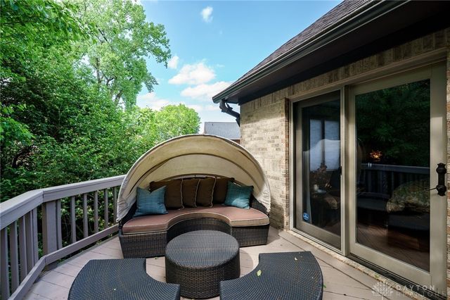 527 Viking Landing Court, Beavercreek, OH 45434
