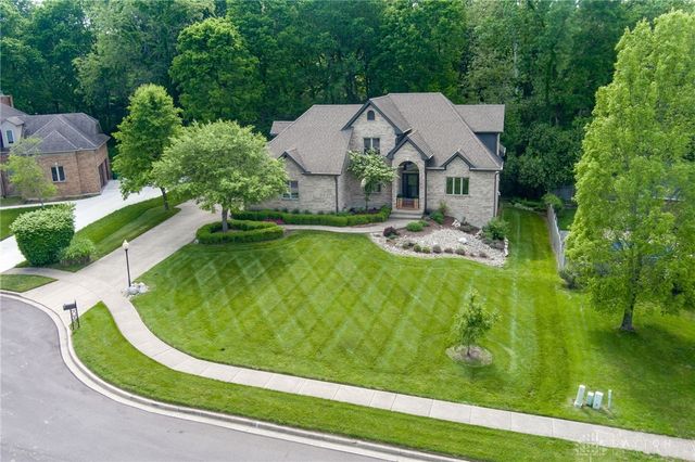 527 Viking Landing Court, Beavercreek, OH 45434