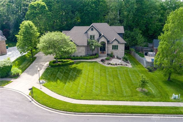 527 Viking Landing Court, Beavercreek, OH 45434
