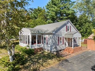 8 Laurier Street, Somersworth, NH 03878