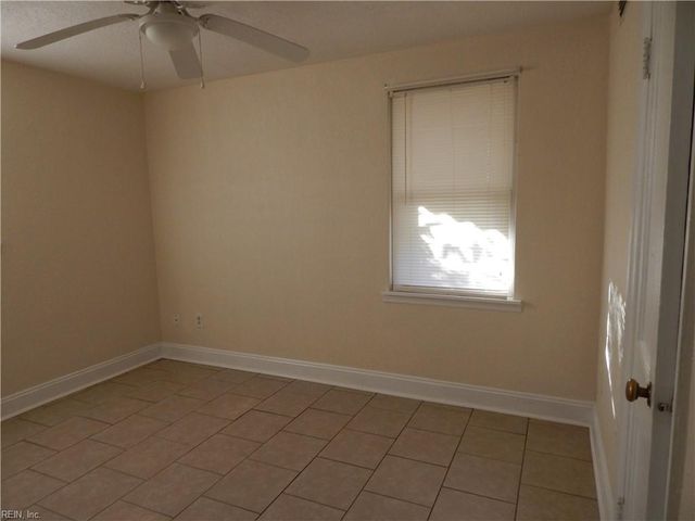 3574 Ladd AVE, Norfolk, VA 23502