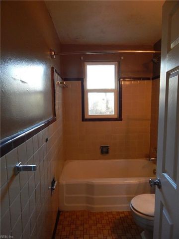 3574 Ladd AVE, Norfolk, VA 23502