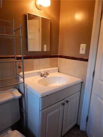 3574 Ladd AVE, Norfolk, VA 23502