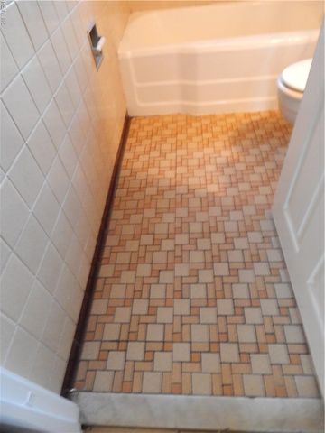 3574 Ladd AVE, Norfolk, VA 23502