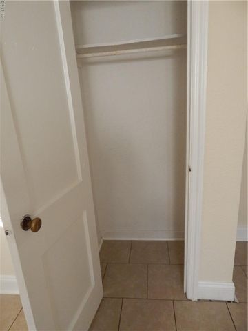 3574 Ladd AVE, Norfolk, VA 23502