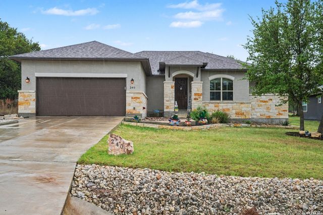 240 Roy Nichols Dr, Blanco, TX 78606