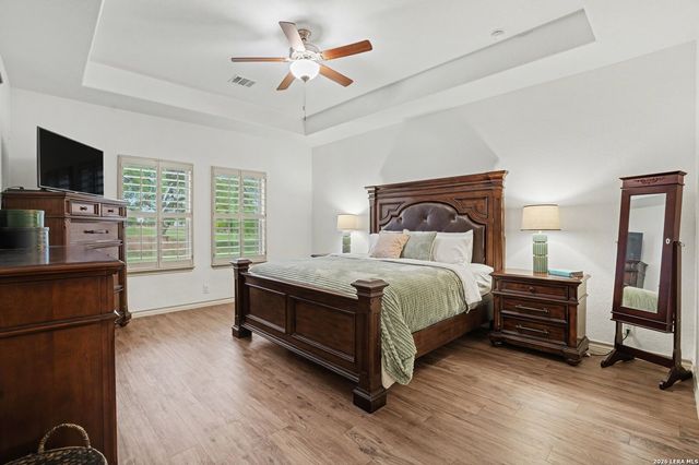 240 Roy Nichols Dr, Blanco, TX 78606