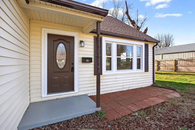 411 Hooper St, Smithville, TN 37166