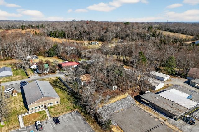 411 Hooper St, Smithville, TN 37166