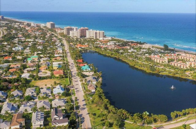 400 Seaside Lane, Juno Beach, FL 33408
