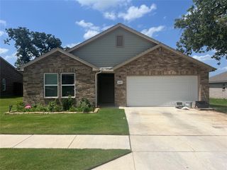 945 Ben Drive, Springtown, TX 76082