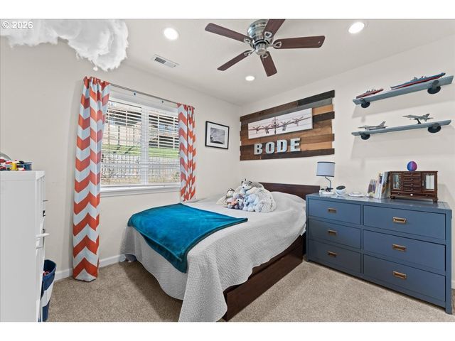 387 JESSICA Dr, Forest Grove, OR 97116