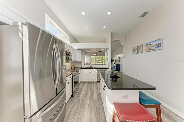 6726 HICKORY HAMMOCK CIRCLE, Bradenton, FL 34202