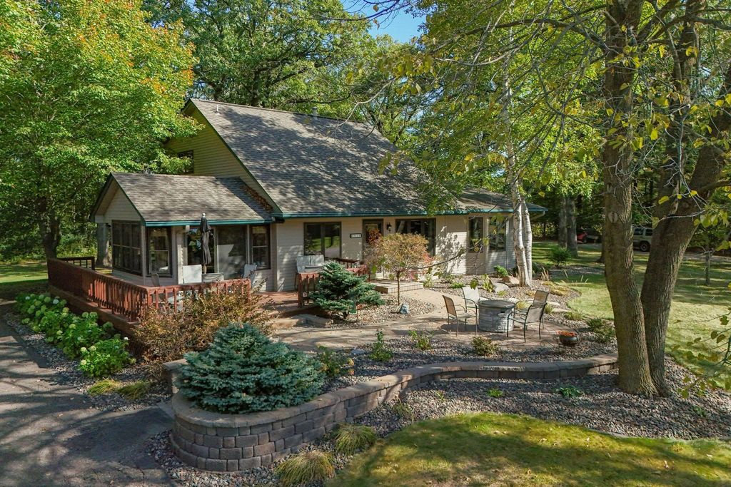 1030 94th Street NW, Silver Creek Twp, MN 55362