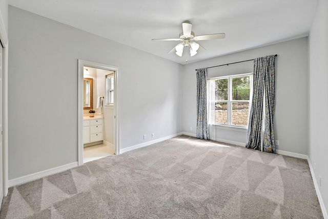 22 Hedgebrook WAY, The Hills, TX 78738