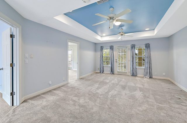 22 Hedgebrook WAY, The Hills, TX 78738