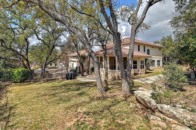 22 Hedgebrook WAY, The Hills, TX 78738