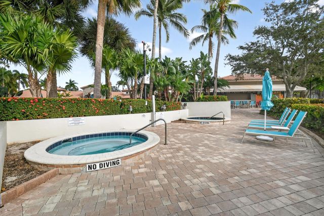 916 Mill Creek Drive, Palm Beach Gardens, FL 33410