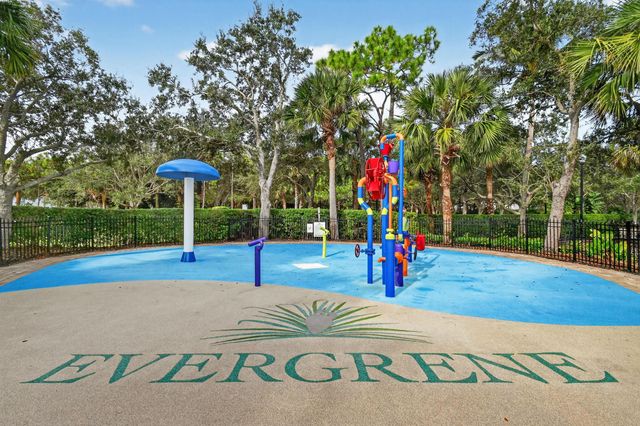 916 Mill Creek Drive, Palm Beach Gardens, FL 33410