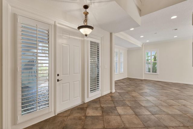 916 Mill Creek Drive, Palm Beach Gardens, FL 33410