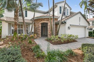 916 Mill Creek Drive, Palm Beach Gardens, FL 33410