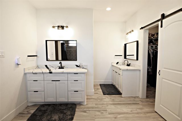 1118 N Shepherd Drive, Baytown, TX 77520