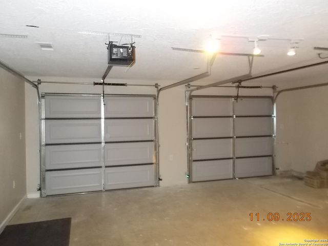 1247 Abbotsbury, Universal City, TX 78148