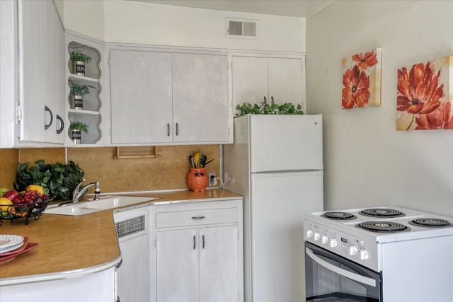 2214 W Northwest Blvd, Spokane, WA 99204