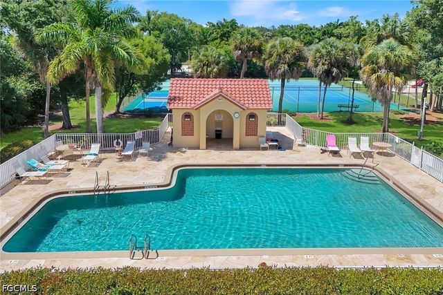 9830 Mar Largo CIR, Fort Myers, FL 33919