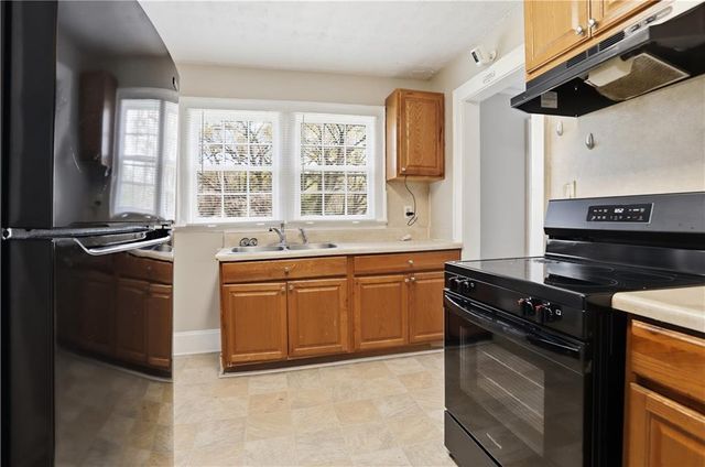 868 Rochelle Drive SW, Atlanta, GA 30310