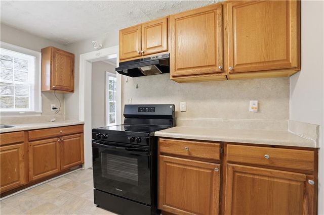 868 Rochelle Drive SW, Atlanta, GA 30310