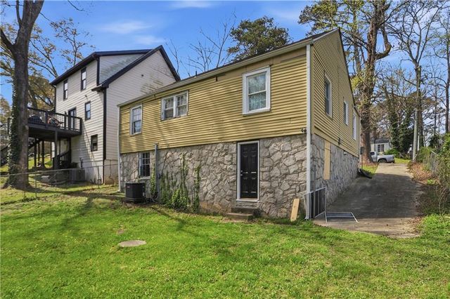 868 Rochelle Drive SW, Atlanta, GA 30310