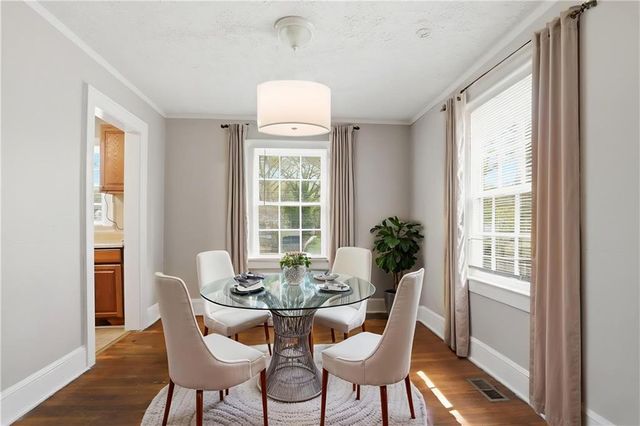 868 Rochelle Drive SW, Atlanta, GA 30310