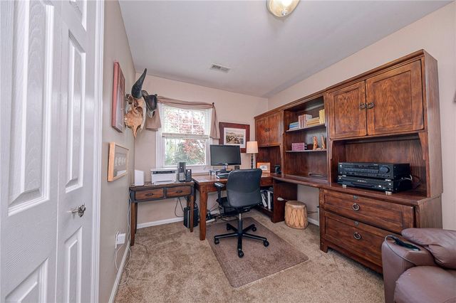 321 Hart St, Chartiers, PA 15342