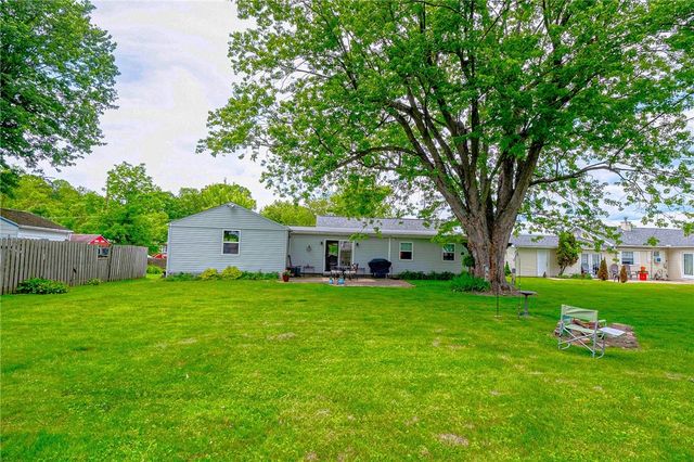 321 Hart St, Chartiers, PA 15342