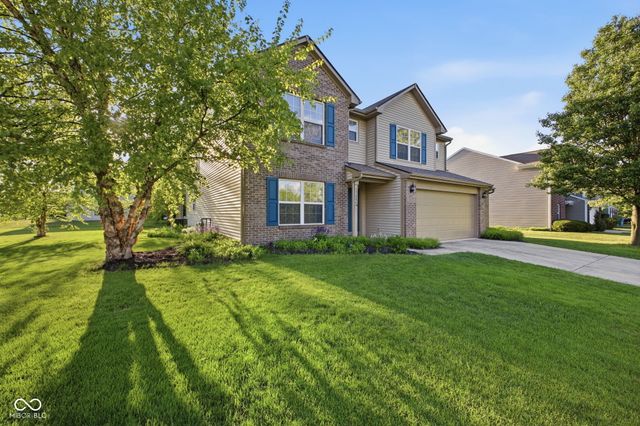 13804 Black Canyon Court, Fishers, IN 46038