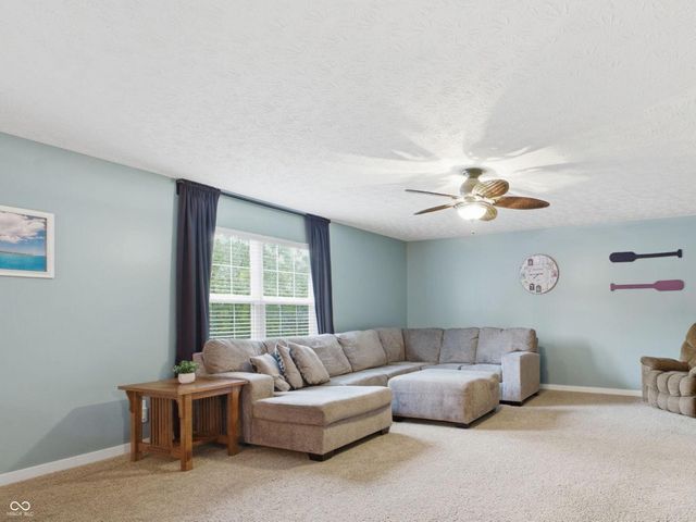 13804 Black Canyon Court, Fishers, IN 46038