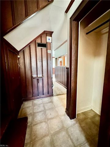 19 Bonita DR, Hampton, VA 23664