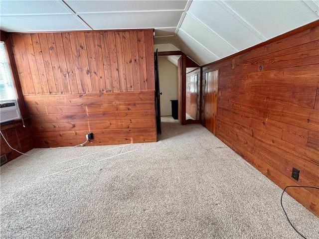 19 Bonita DR, Hampton, VA 23664
