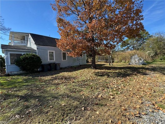 19 Bonita DR, Hampton, VA 23664