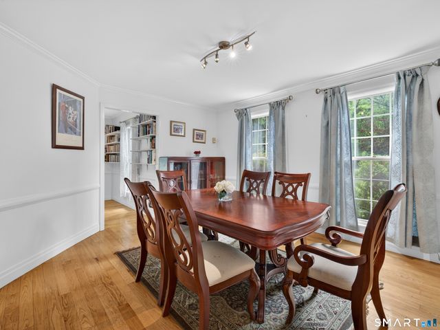 2 Larchwood Lane, East Lyme, CT 06333