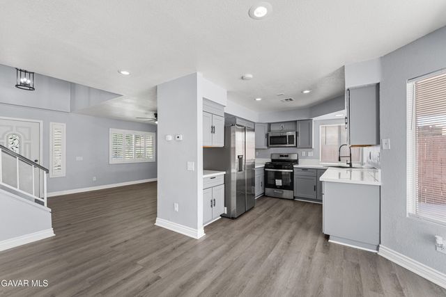 37666 Scomar Street, Palmdale, CA 93550