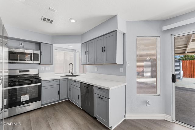 37666 Scomar Street, Palmdale, CA 93550
