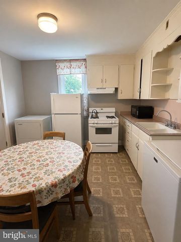 219-221 GARFIELD ST, Chambersburg, PA 17201