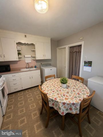 219-221 GARFIELD ST, Chambersburg, PA 17201