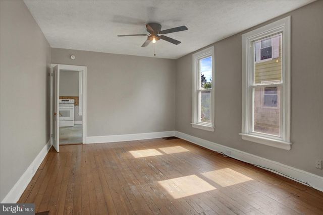 219-221 GARFIELD ST, Chambersburg, PA 17201