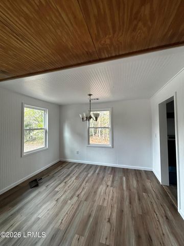 169 Lawton Drive, Allendale, SC 29810