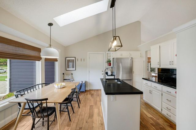 10820 46th Place N, Plymouth, MN 55442