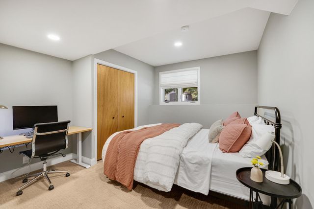 10820 46th Place N, Plymouth, MN 55442